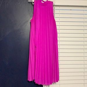 Purple dress that would look good on any figure